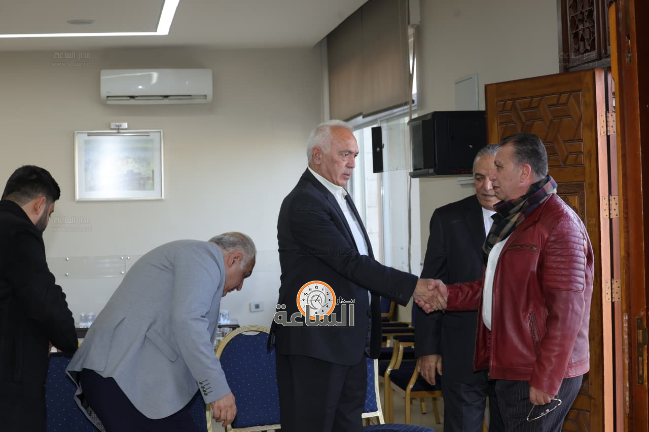 Madar Al-Saa Images 0.18604512393582207