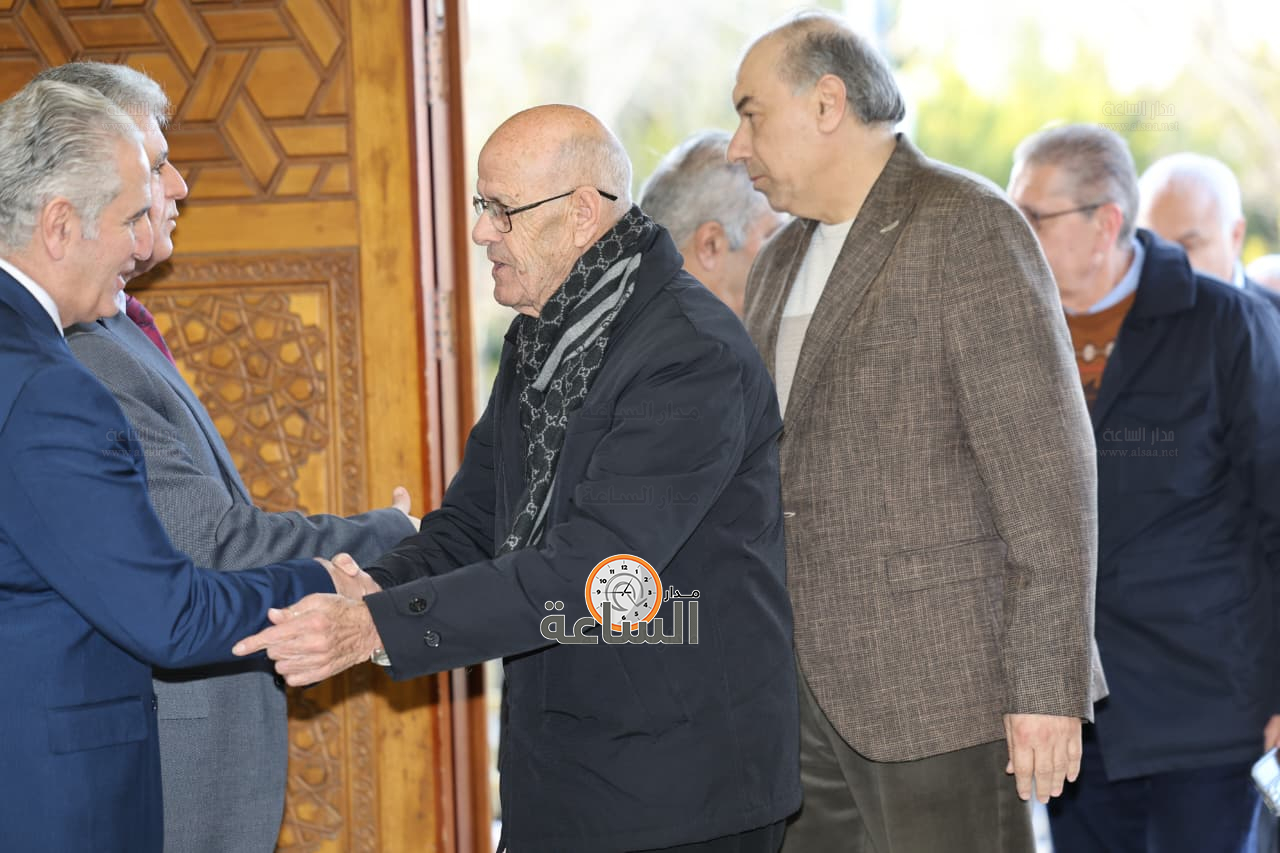 Madar Al-Saa Images 0.03445429649974785