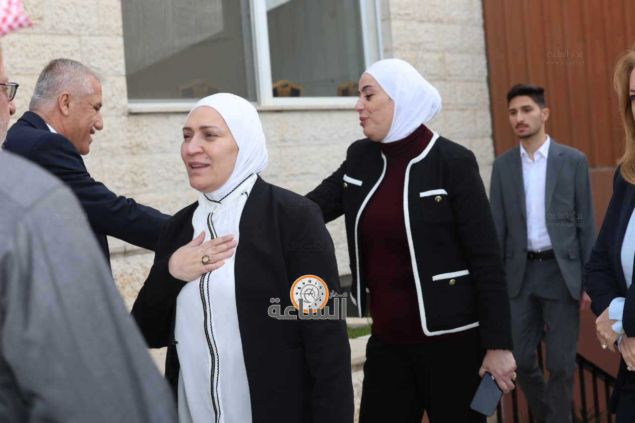 Madar Al-Saa Images 0.3977203423944634