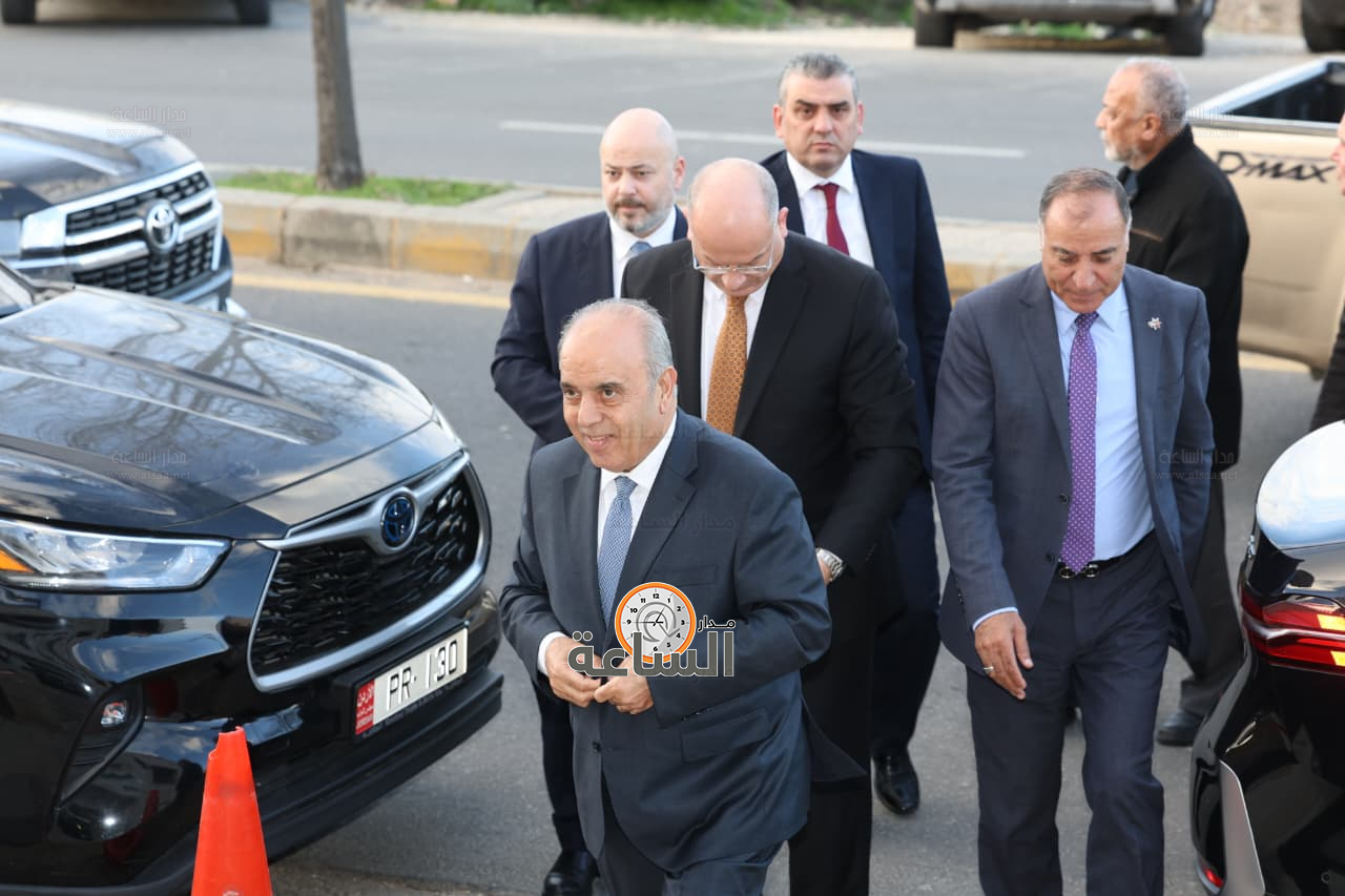 Madar Al-Saa Images 0.8025683482464273