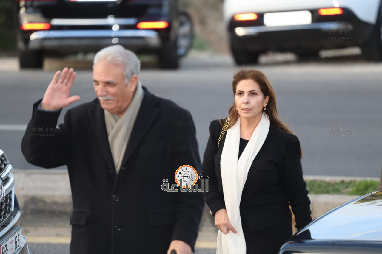 Madar Al-Saa Images 0.4184564471949864