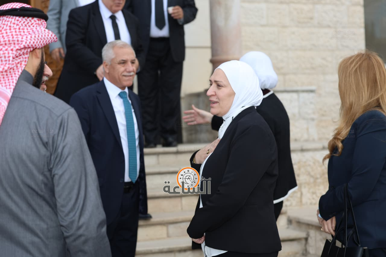 Madar Al-Saa Images 0.9881043621900296