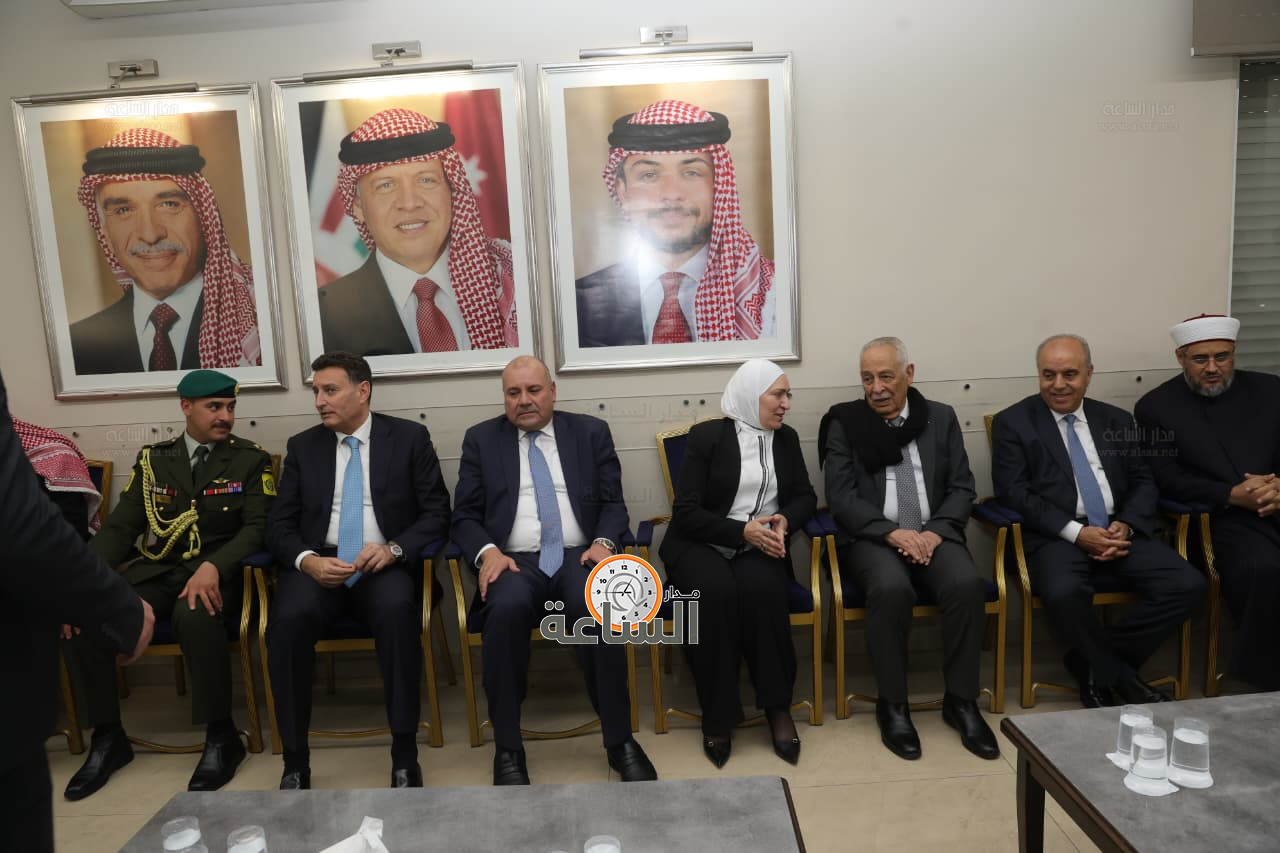 Madar Al-Saa Images 0.3443266387804057