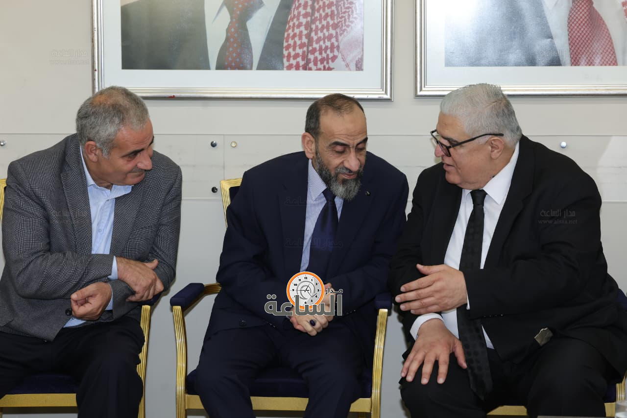 Madar Al-Saa Images 0.9703861394795287