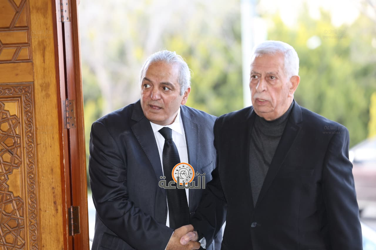 Madar Al-Saa Images 0.8753457221481594