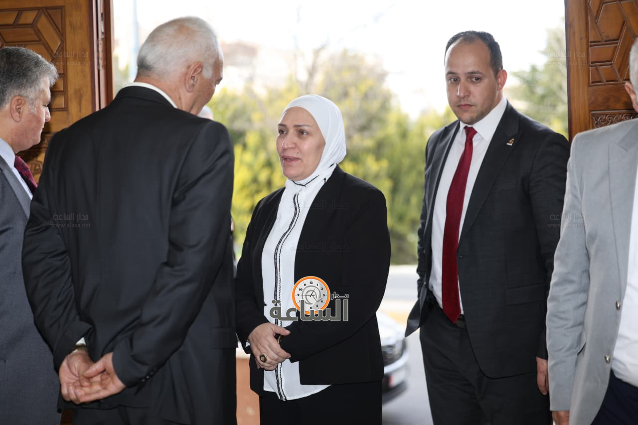 Madar Al-Saa Images 0.36027964647281696