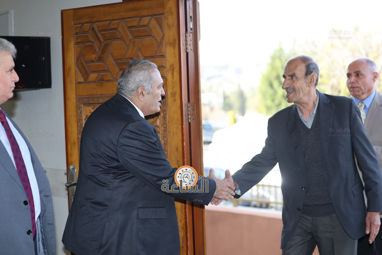 Madar Al-Saa Images 0.7806293147816177