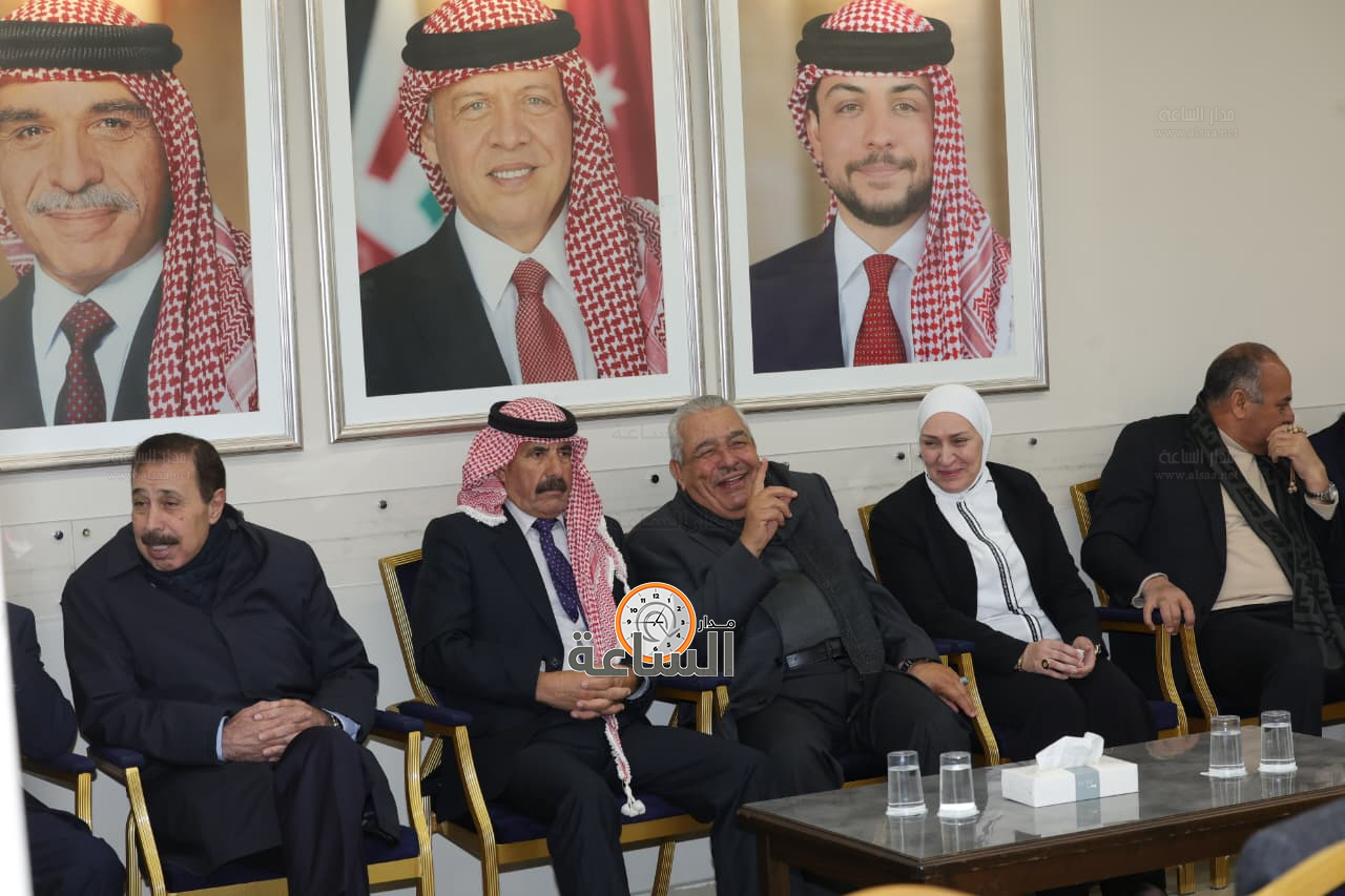 Madar Al-Saa Images 0.32786039079194573