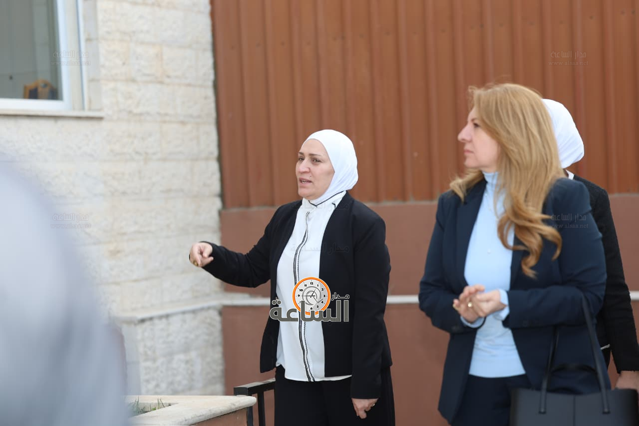 Madar Al-Saa Images 0.9409432068567612