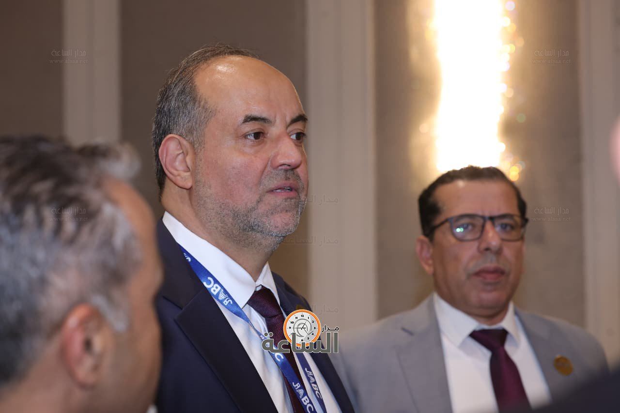 Madar Al-Saa Images 0.7365424748528449