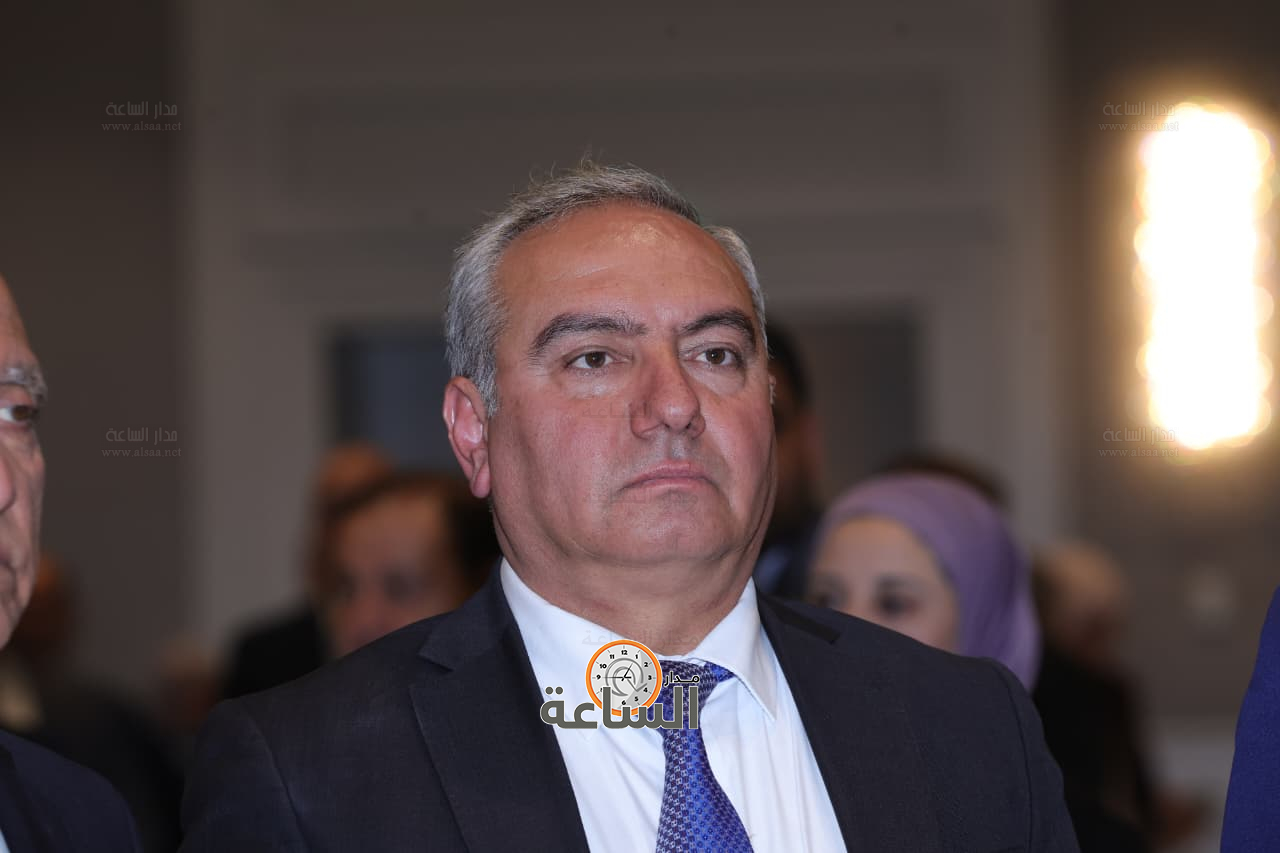 Madar Al-Saa Images 0.23572077767007782