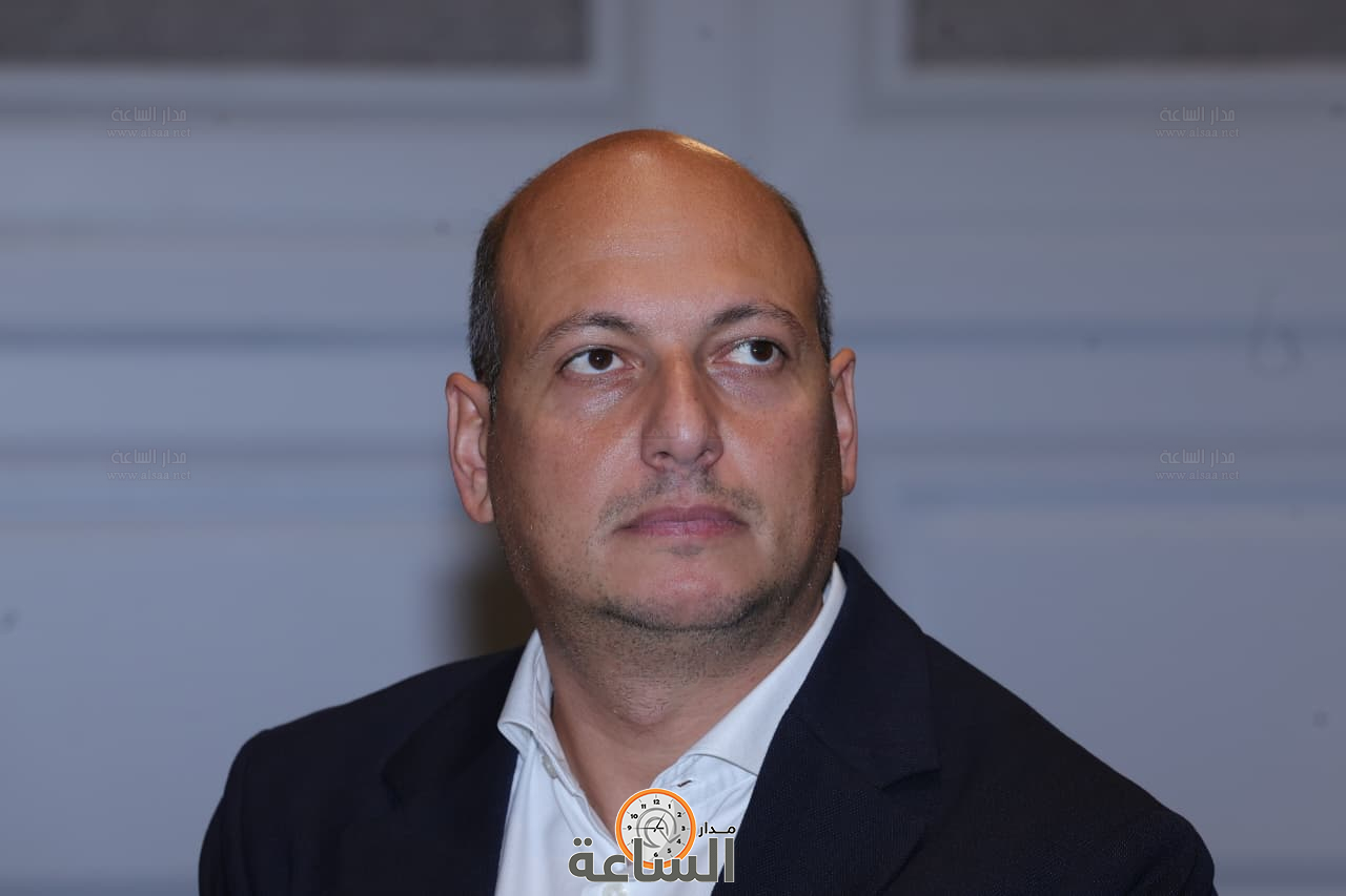 Madar Al-Saa Images 0.3461451047184547