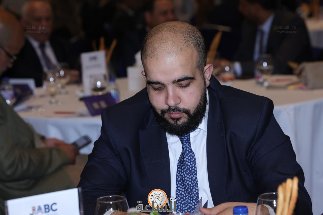 Madar Al-Saa Images 0.4072153510785437