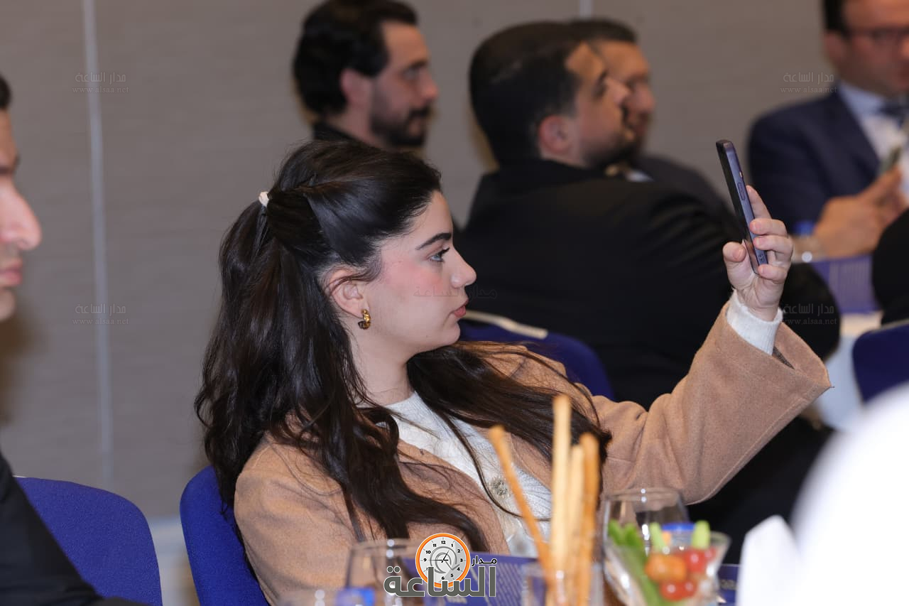 Madar Al-Saa Images 0.11186119112322557