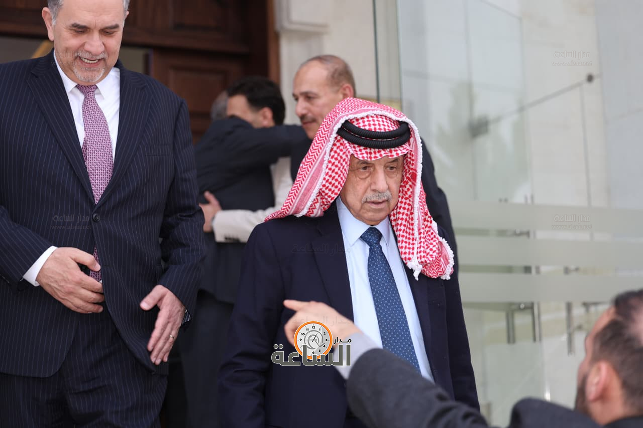 Madar Al-Saa Images 0.8771676854796149