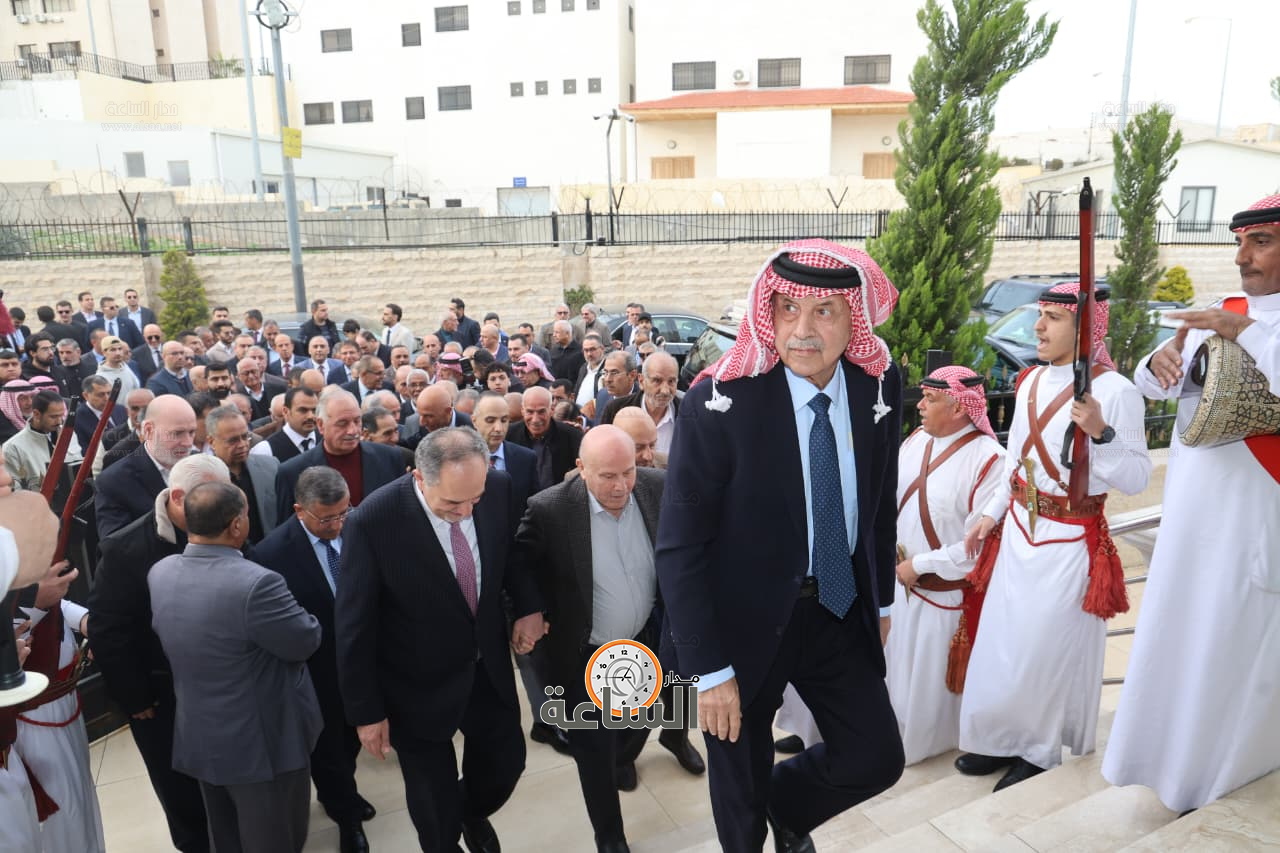 Madar Al-Saa Images 0.3510707876366841