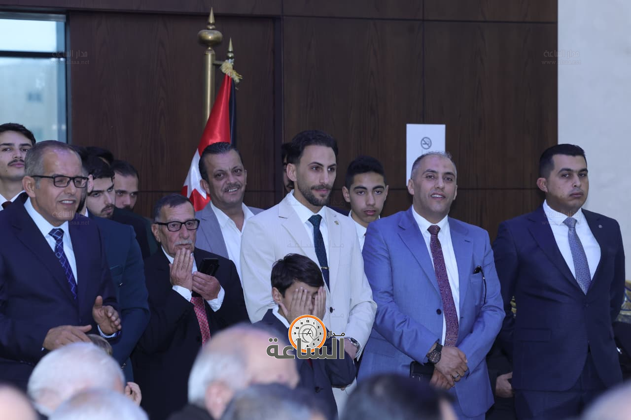 Madar Al-Saa Images 0.7807781792407789