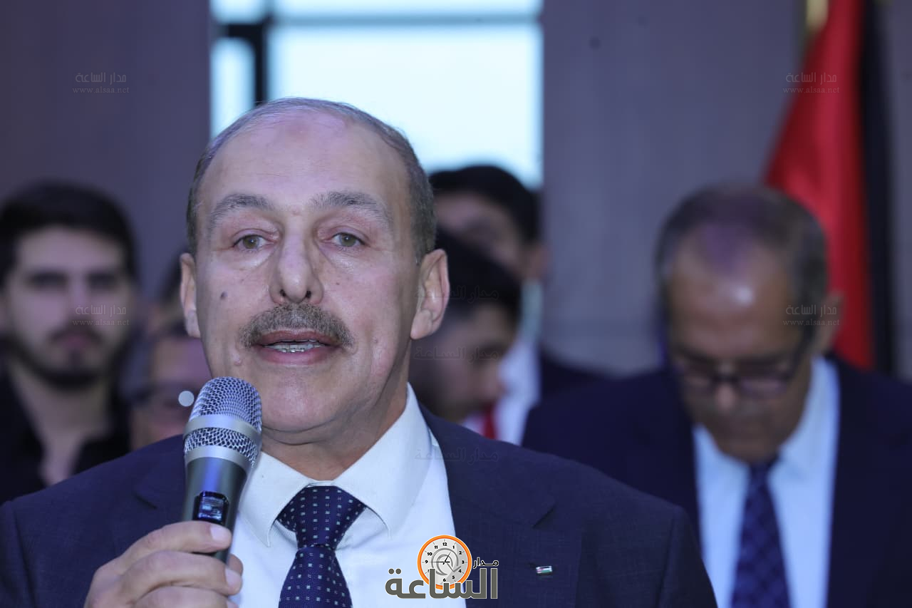 Madar Al-Saa Images 0.5074515858464388