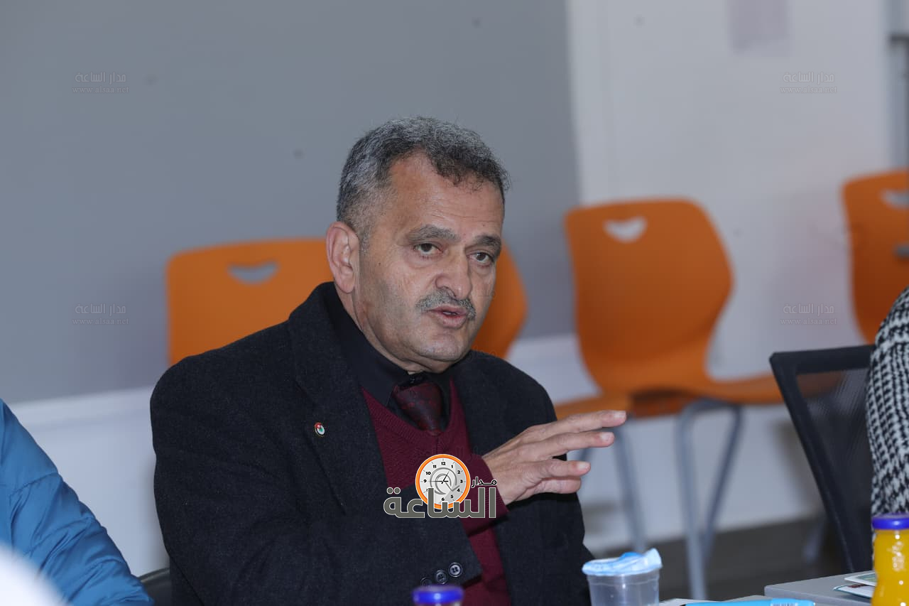 Madar Al-Saa Images 0.6460593393487987