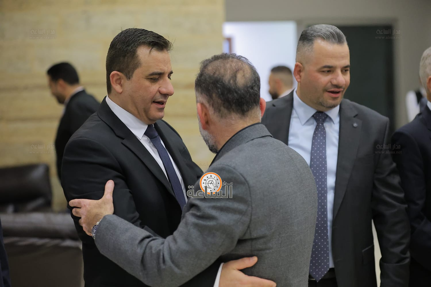 Madar Al-Saa Images 0.38860520073159954