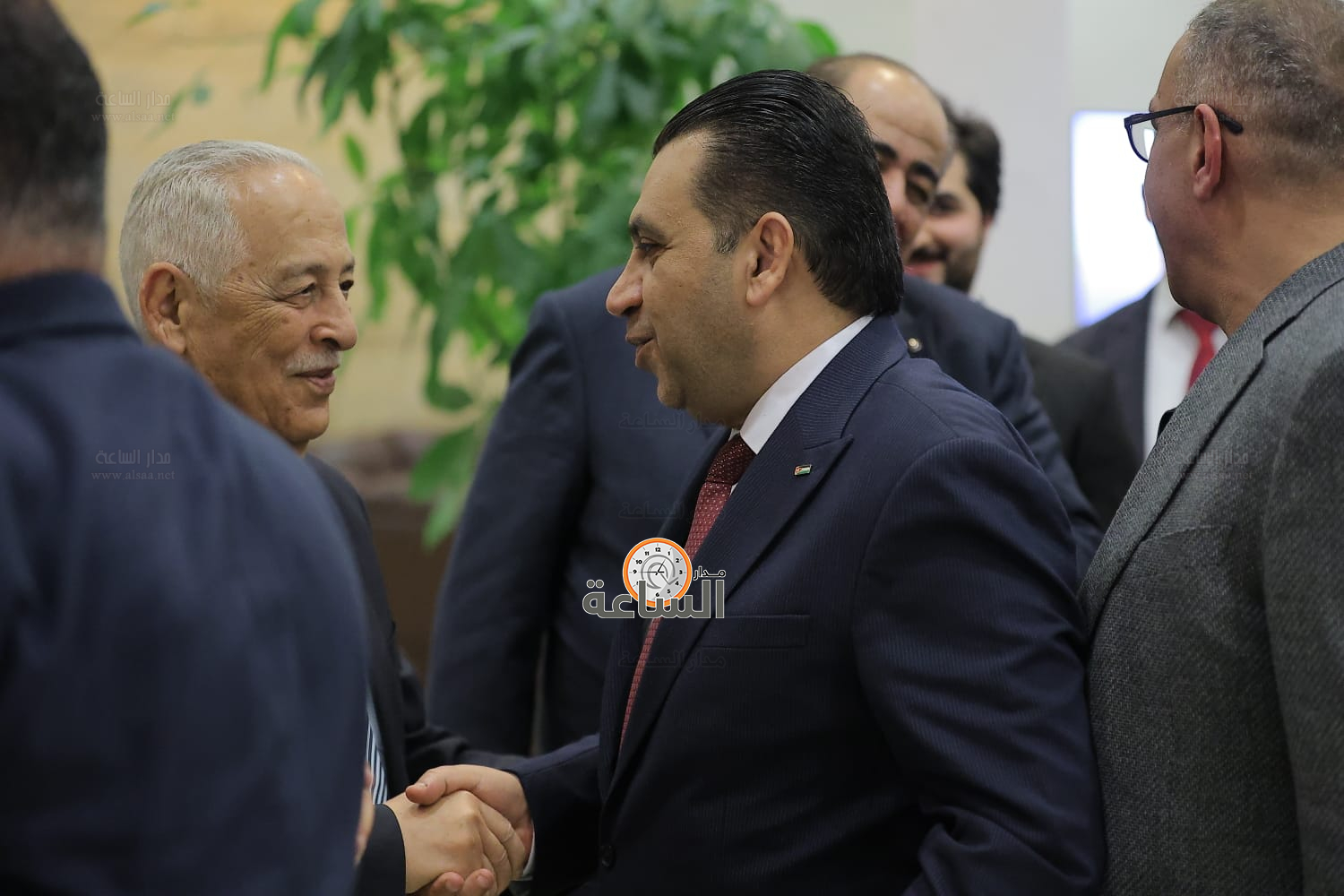 Madar Al-Saa Images 0.9381750112860112