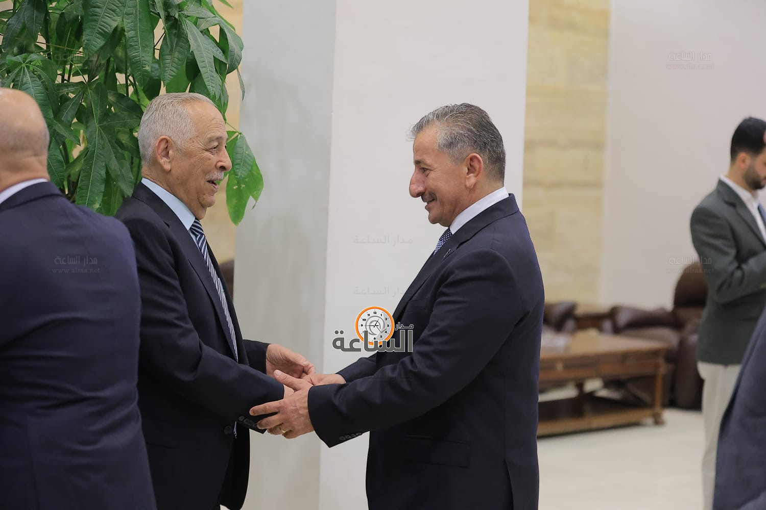 Madar Al-Saa Images 0.7534352067322586