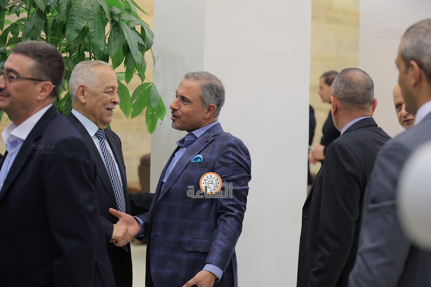 Madar Al-Saa Images 0.6499514801456179