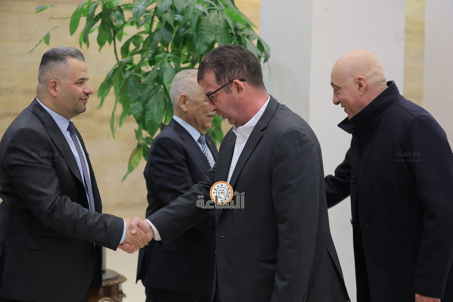 Madar Al-Saa Images 0.5085378110334139