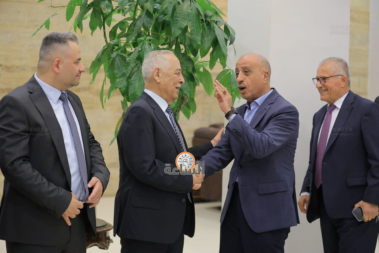 Madar Al-Saa Images 0.4739119341563298