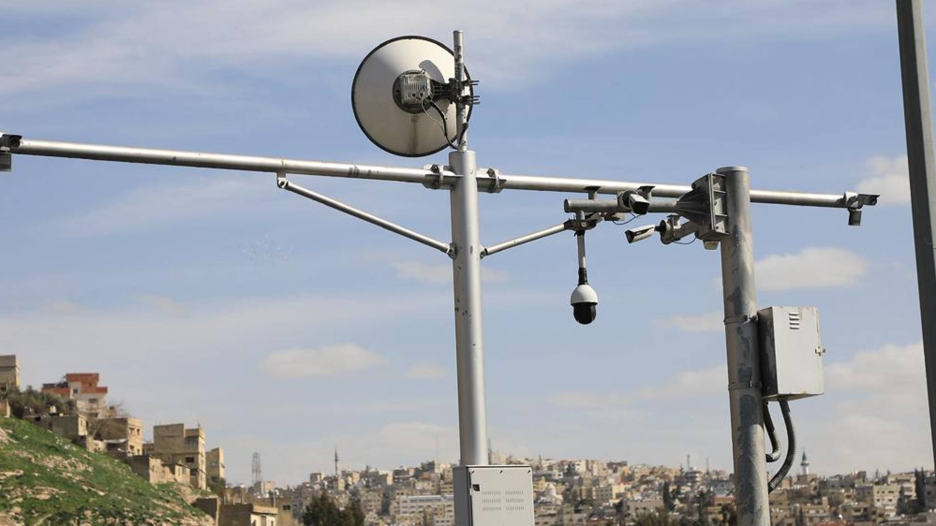 Madar Al-Saa Images 0.9468265242616396