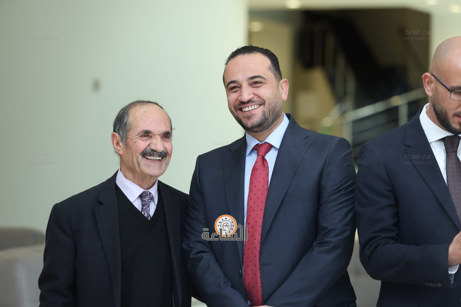 Madar Al-Saa Images 0.8749495736384605