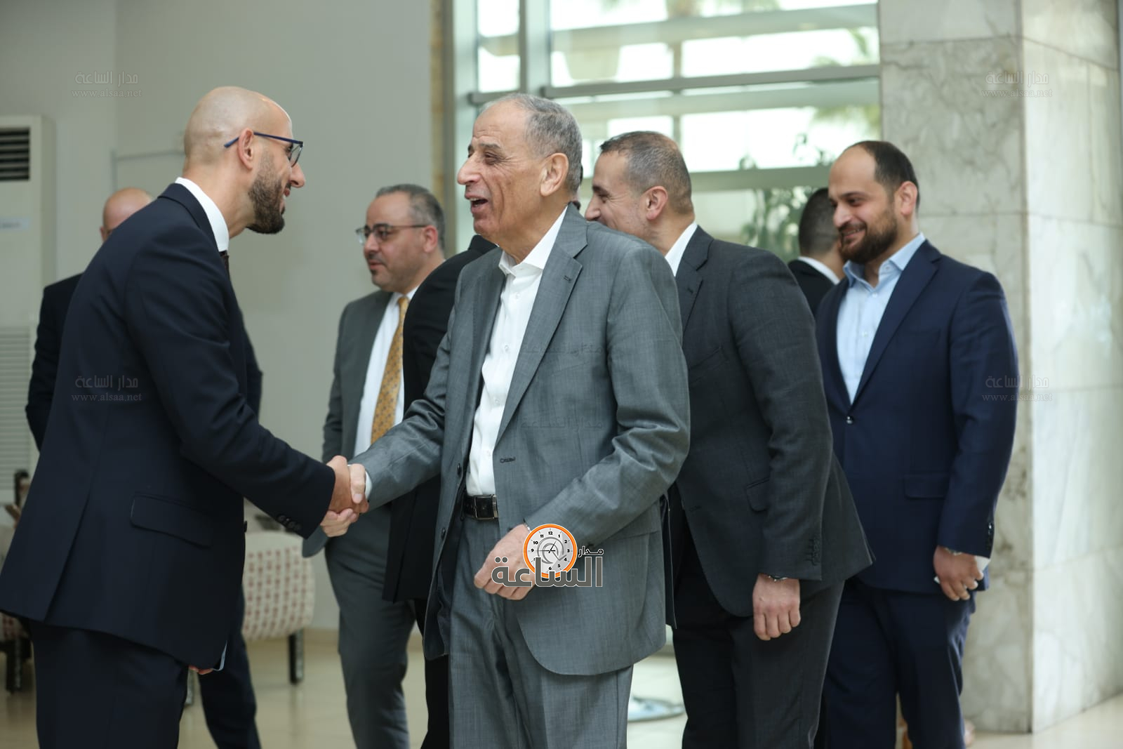 Madar Al-Saa Images 0.14784891118161347