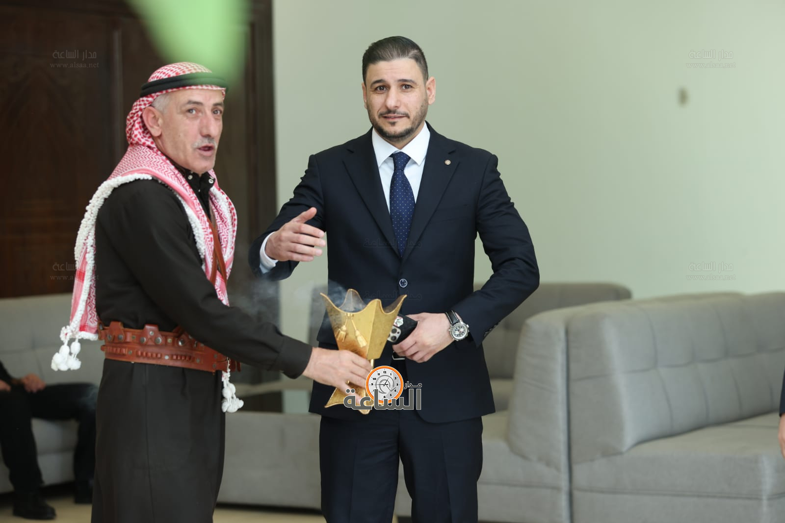 Madar Al-Saa Images 0.7536664355898962