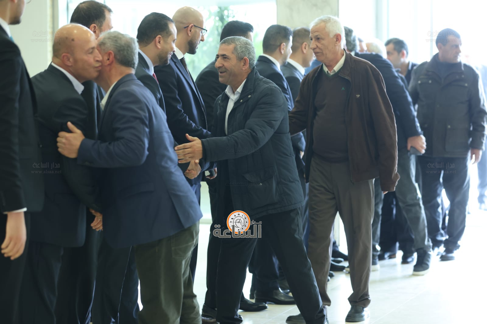 Madar Al-Saa Images 0.5213372751682493