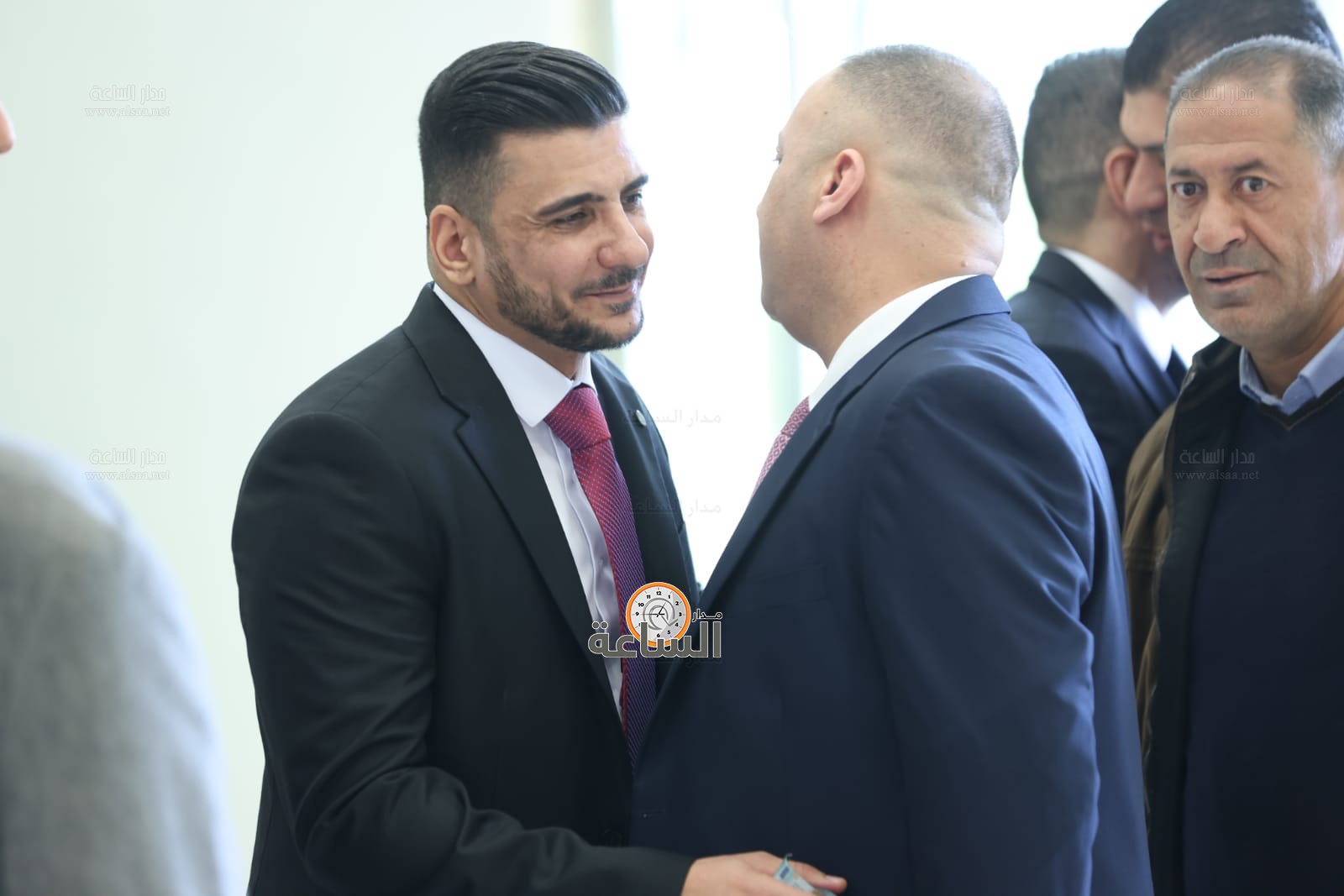 Madar Al-Saa Images 0.6708644295849003