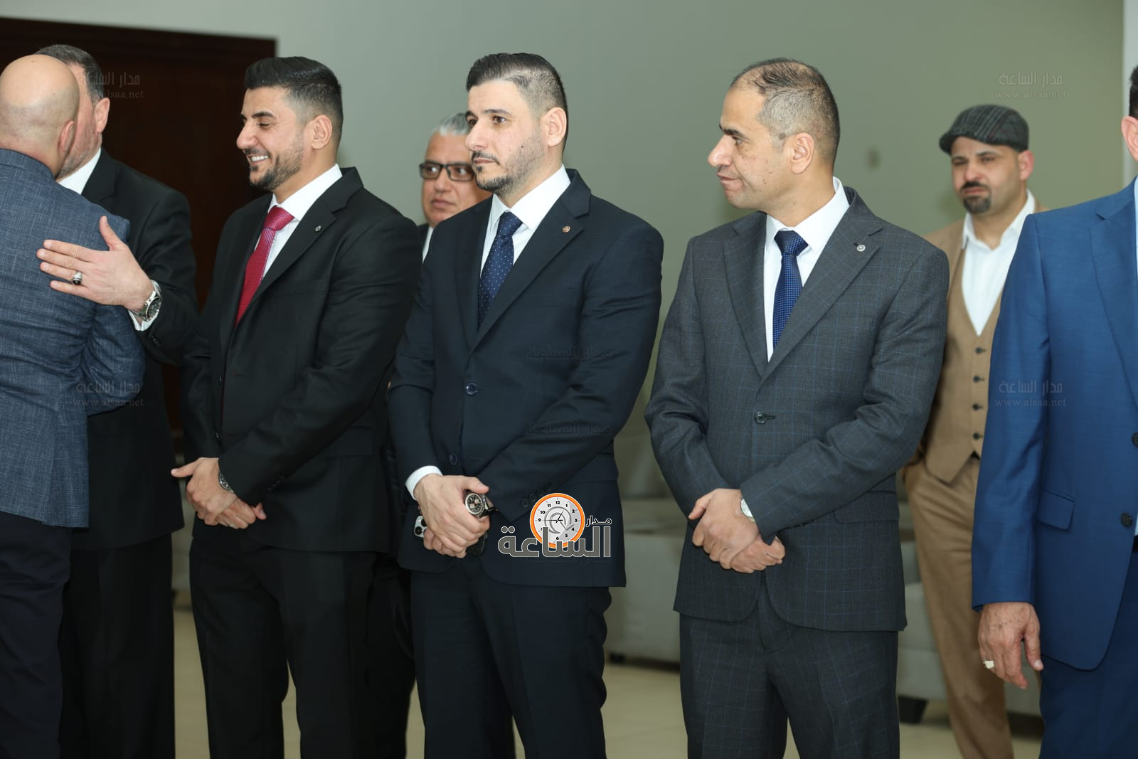 Madar Al-Saa Images 0.4501425140839517