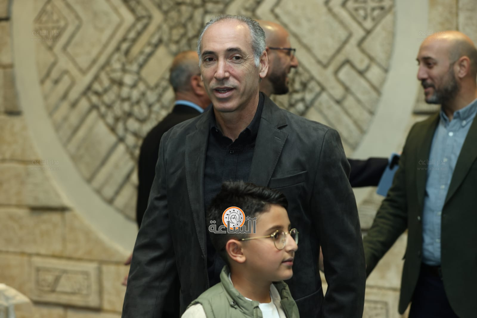 Madar Al-Saa Images 0.4446148102288452