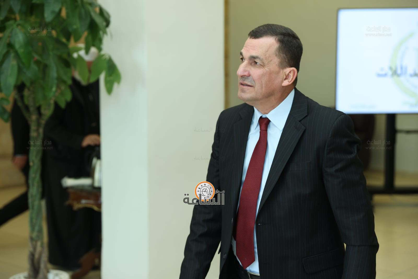 Madar Al-Saa Images 0.601915384127822