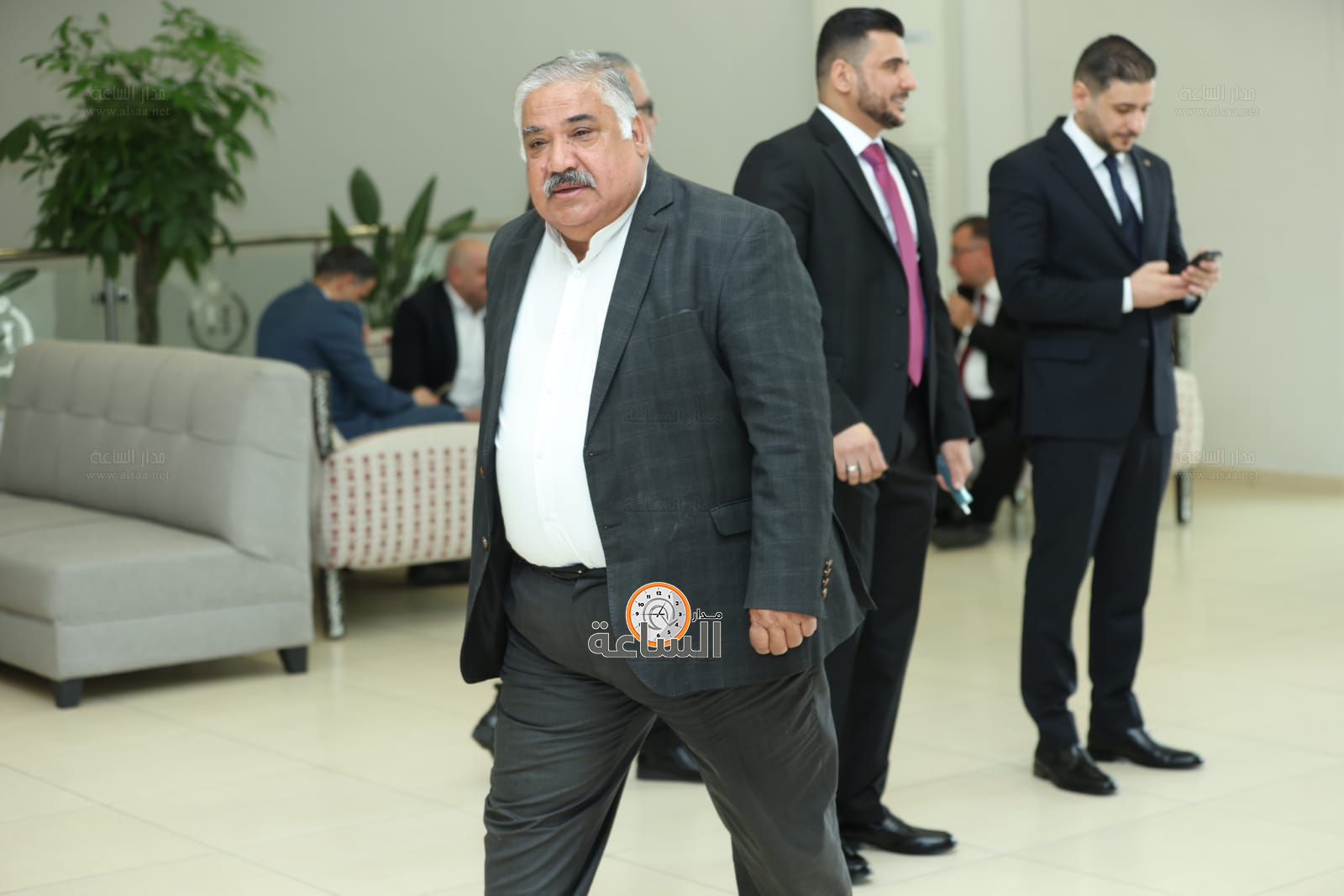 Madar Al-Saa Images 0.9933468388709337