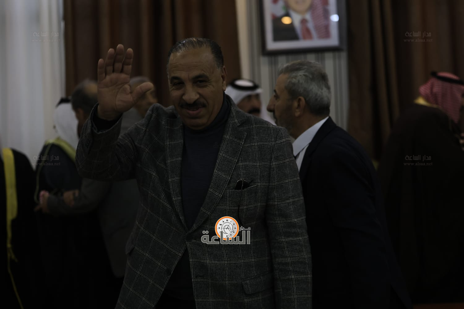 Madar Al-Saa Images 0.24355983642492396