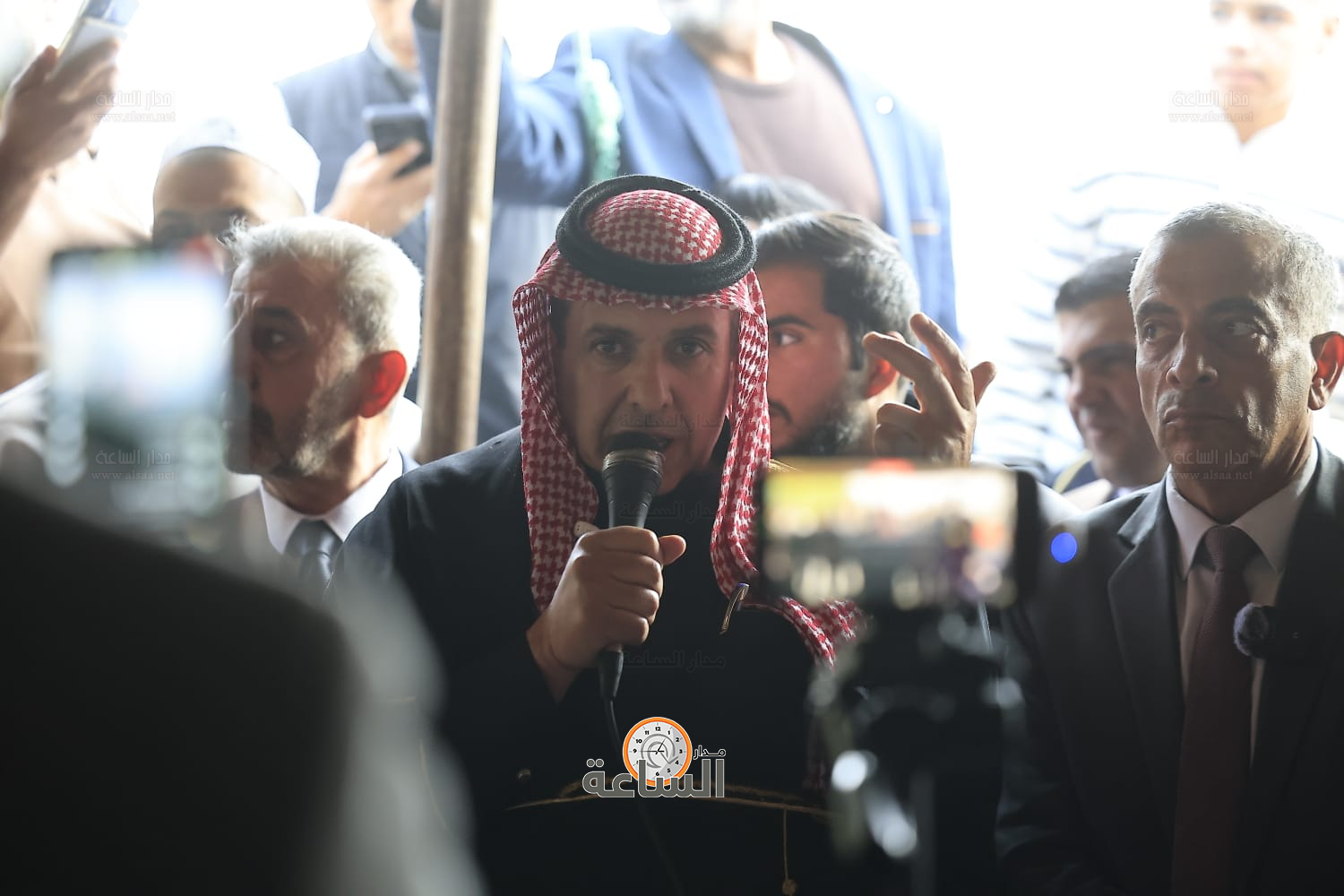 Madar Al-Saa Images 0.7670677379031422