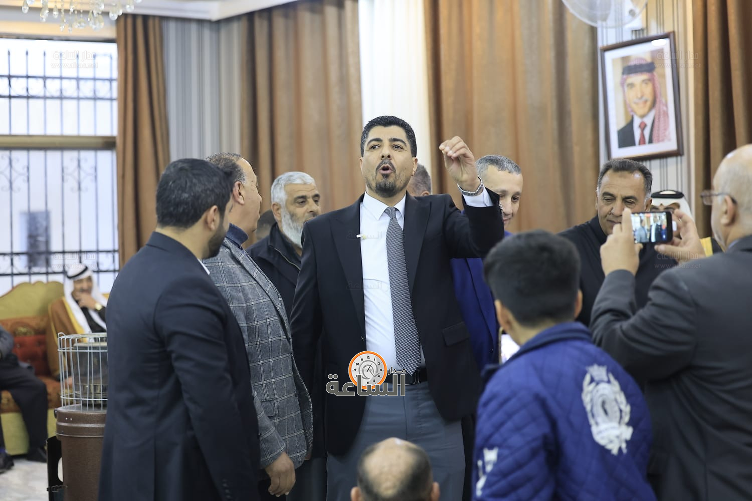 Madar Al-Saa Images 0.6387148657341717