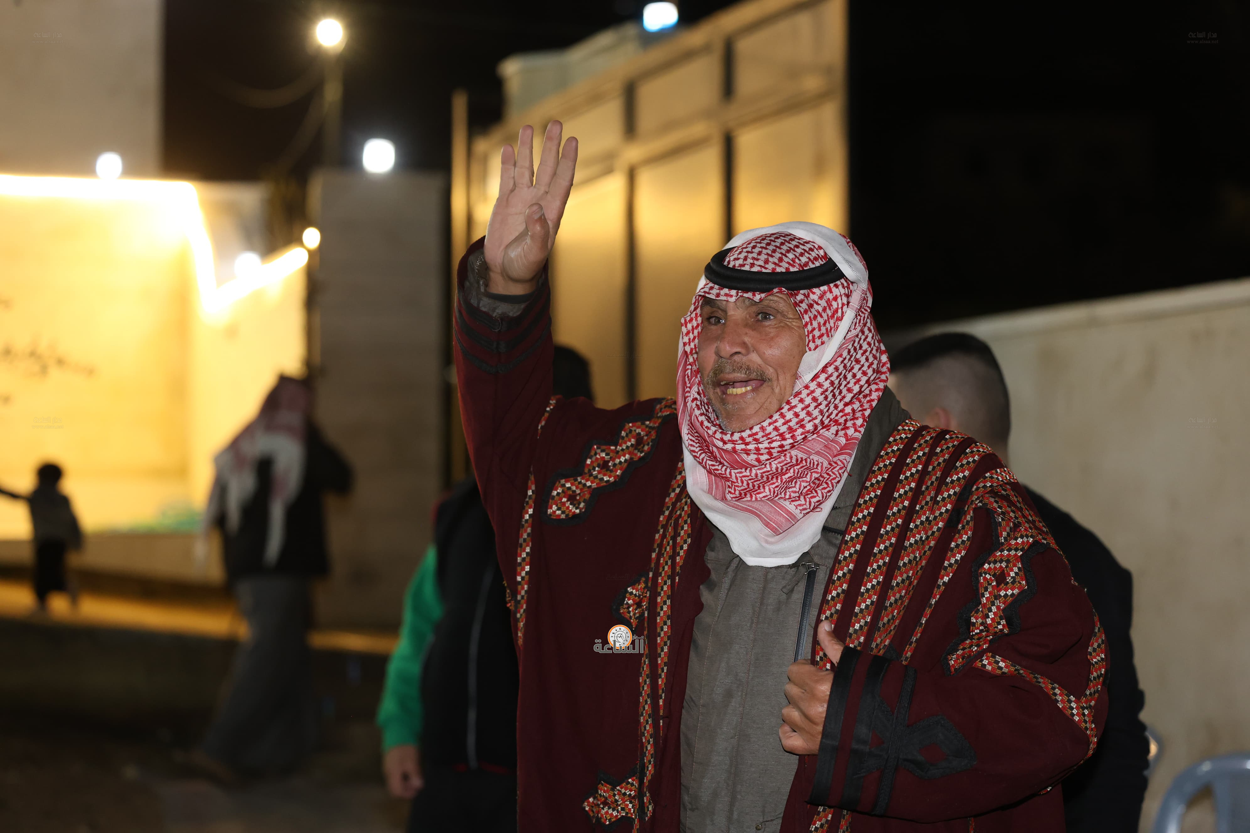 Madar Al-Saa Images 0.18485520012966228