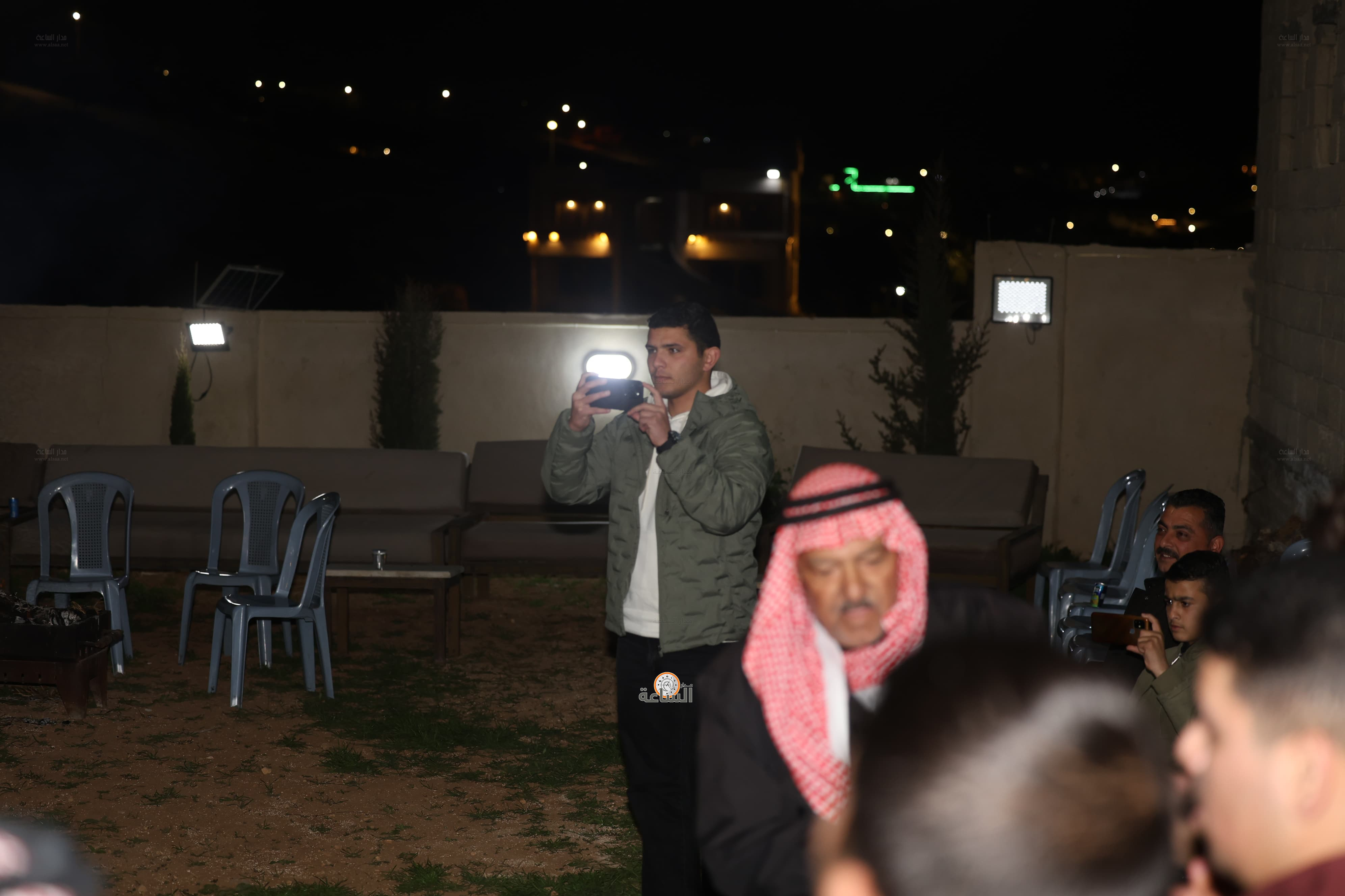 Madar Al-Saa Images 0.38194664250053356