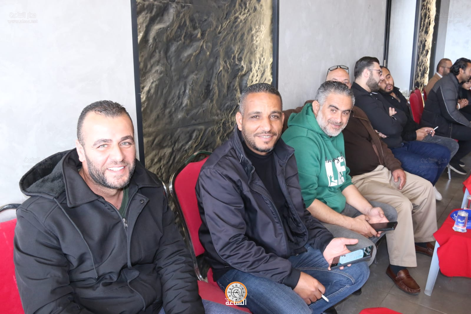 Madar Al-Saa Images 0.907722819657898