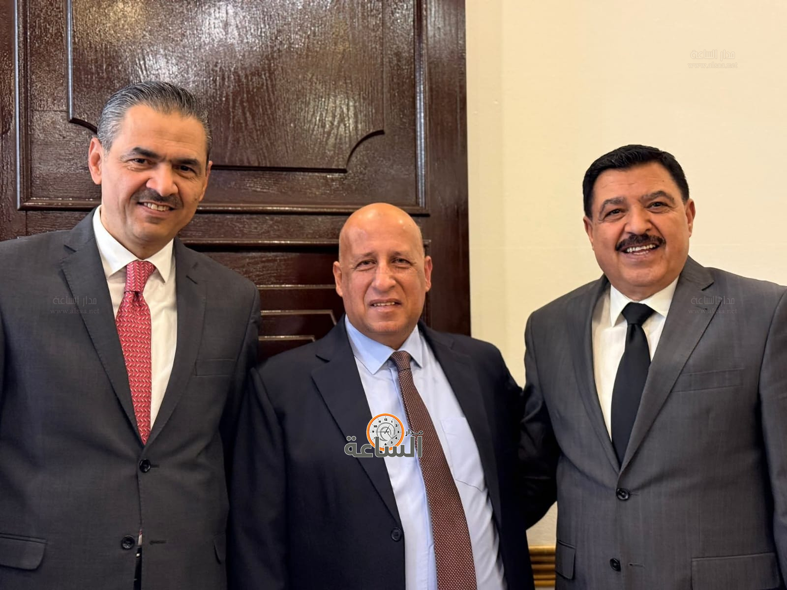 Madar Al-Saa Images 0.40584801444001684