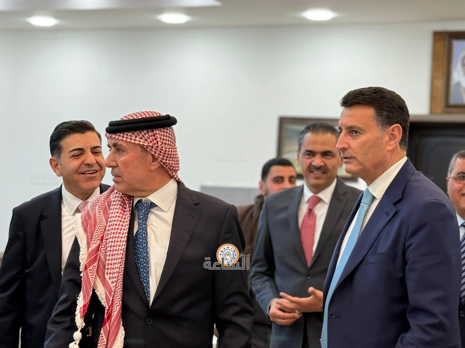 Madar Al-Saa Images 0.9142300246884741