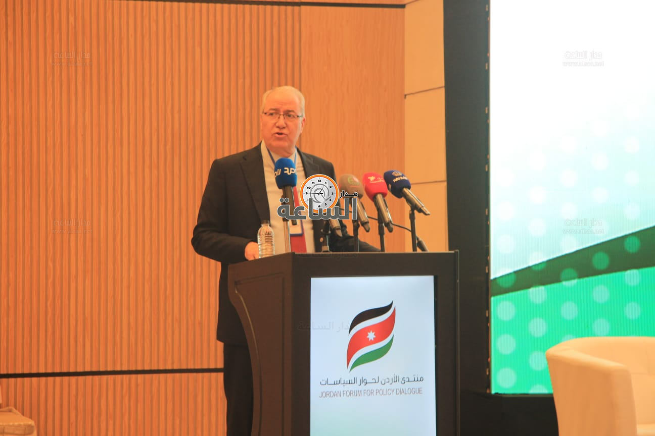 Madar Al-Saa Images 0.5241166764691175