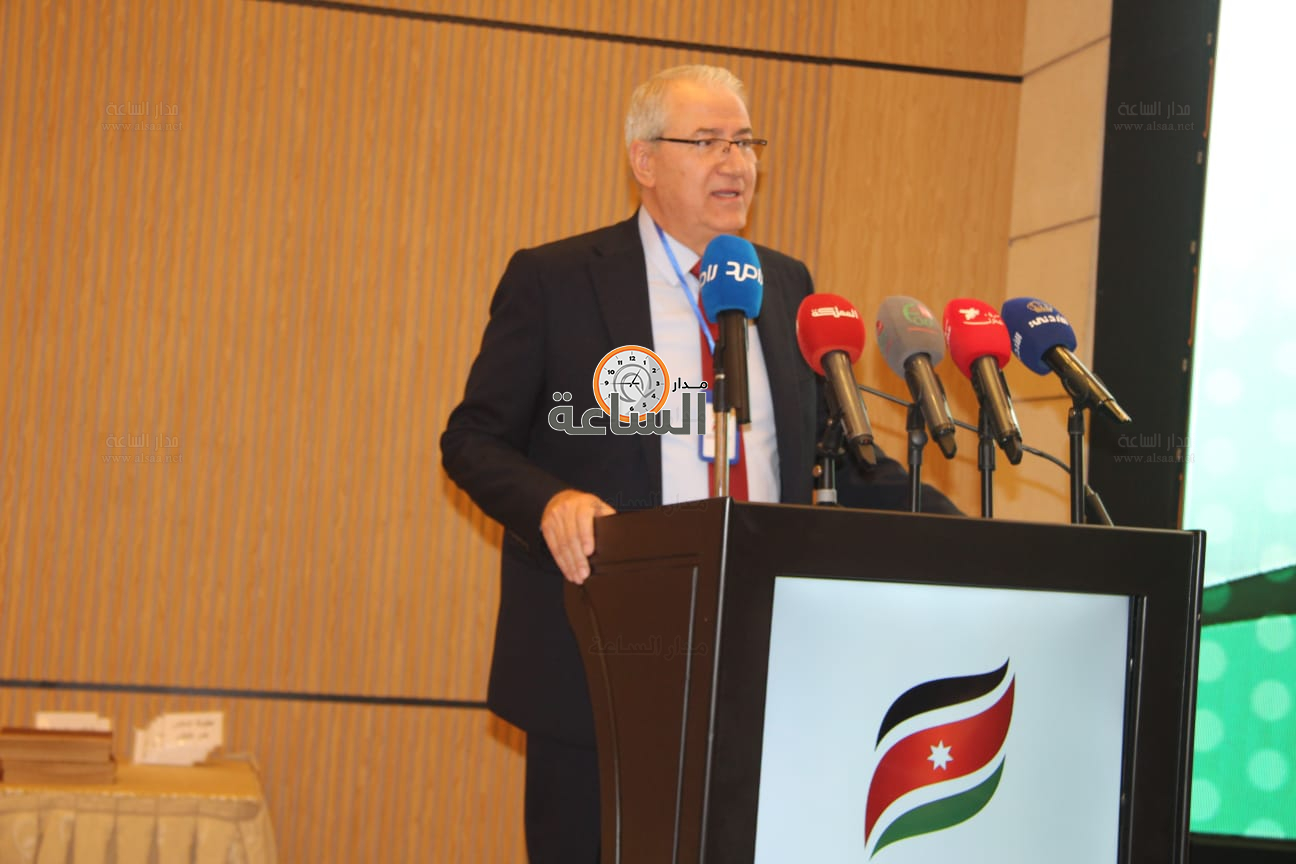 Madar Al-Saa Images 0.13394081855241224