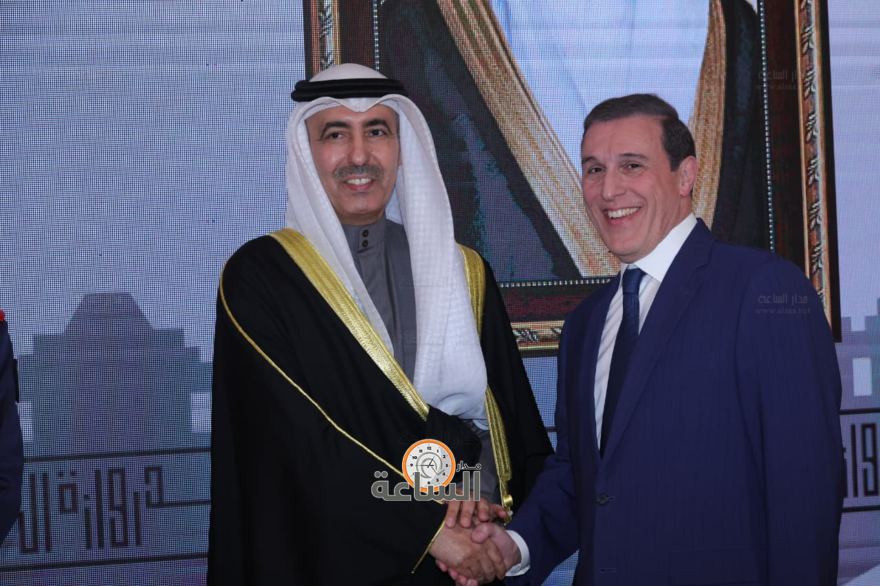 Madar Al-Saa Images 0.7426747551501233